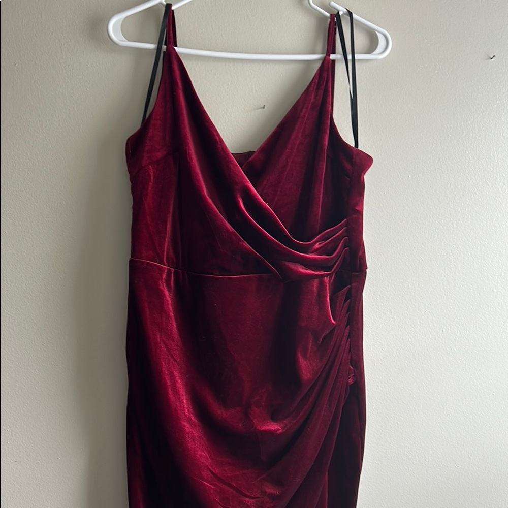 Premier Amour Women's Size 14 Red Velvet Dress